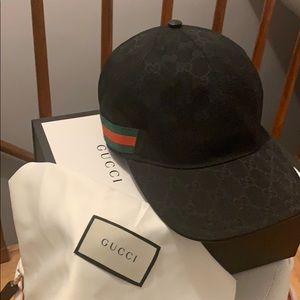 Never Worn Authentic Gucci black Hat
